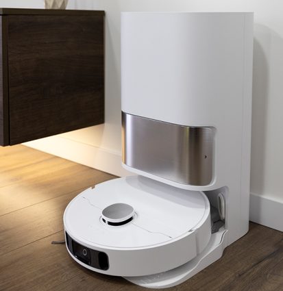 Robot vacuum cleaner